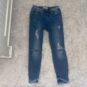 KanCan ripped blue Jeans!